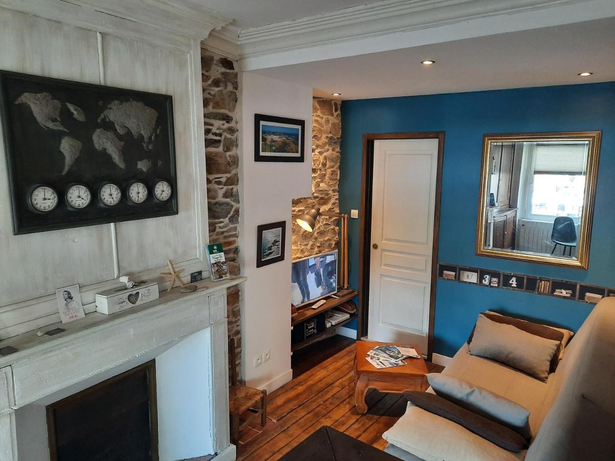 Studios à Granville Esterno foto